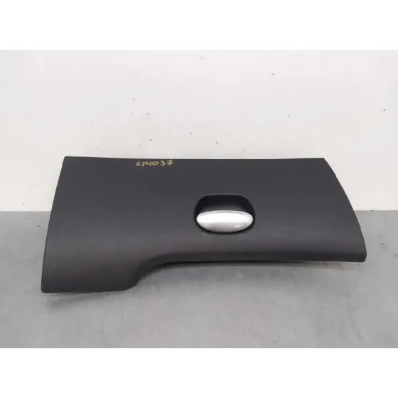 Guantera para Peugeot 206+
