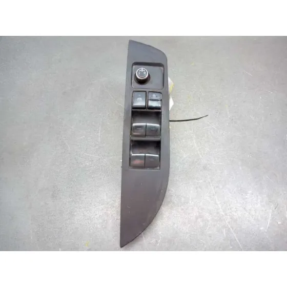 Mando Elevalunas Delantero Izquierdo para Toyota Corolla (E18)