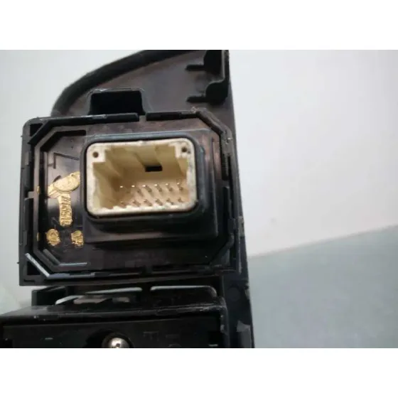 Mando Elevalunas Delantero Izquierdo para Toyota Corolla (E18)