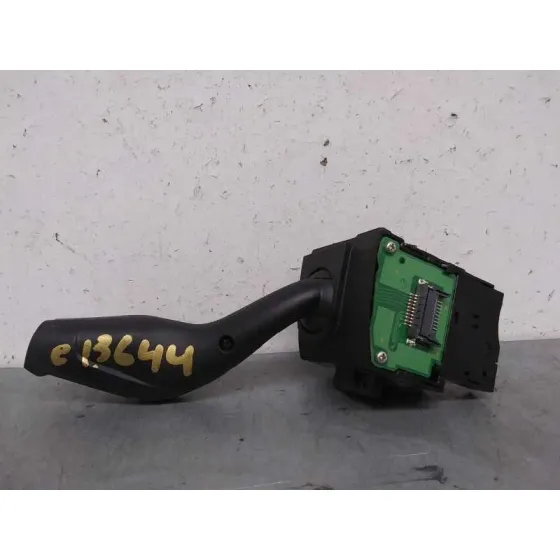 Mando Intermitentes para Ford Focus Lim. (Cb8)