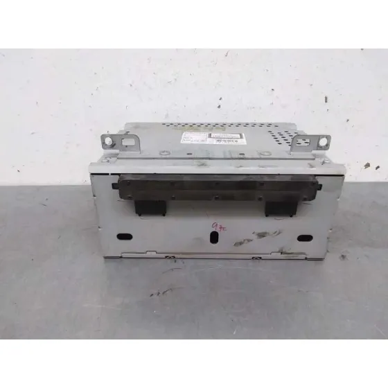 Sistema Audio / Radio Cd para Ford Focus Lim. (Cb8)