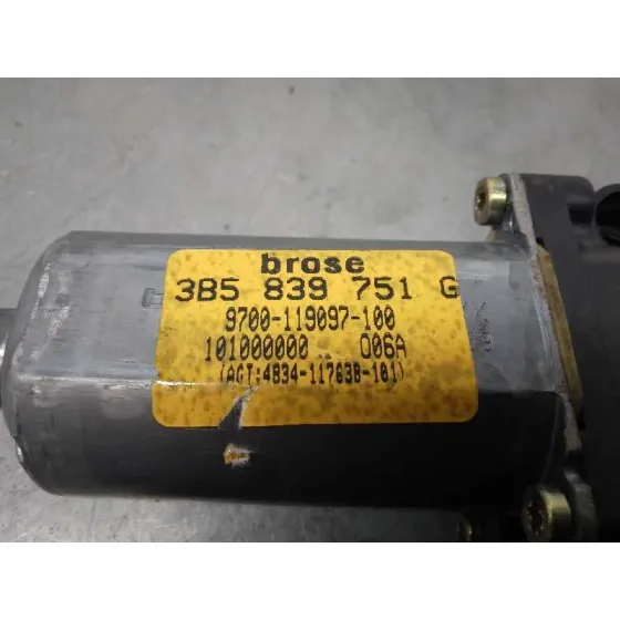 Motor Elevalunas Trasero Izquierdo para Volkswagen Passat Berlina (3B2)
