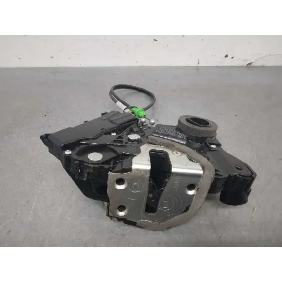 Cerradura Puerta Delantera Derecha para Toyota Yaris