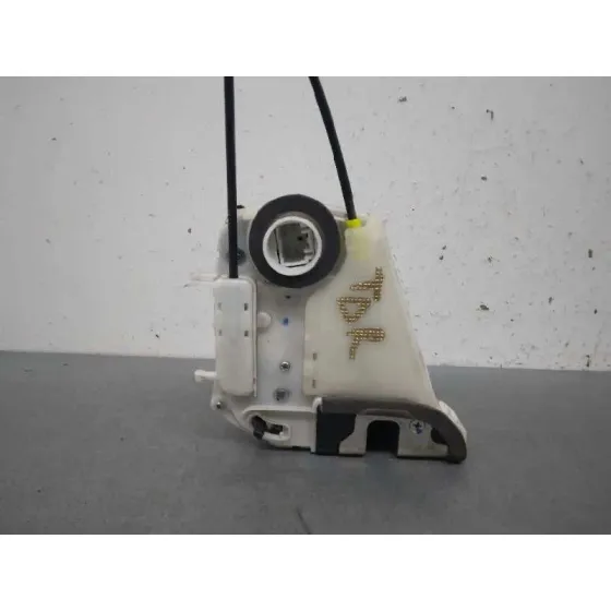 Cerradura Puerta Trasera Derecha para Toyota Yaris