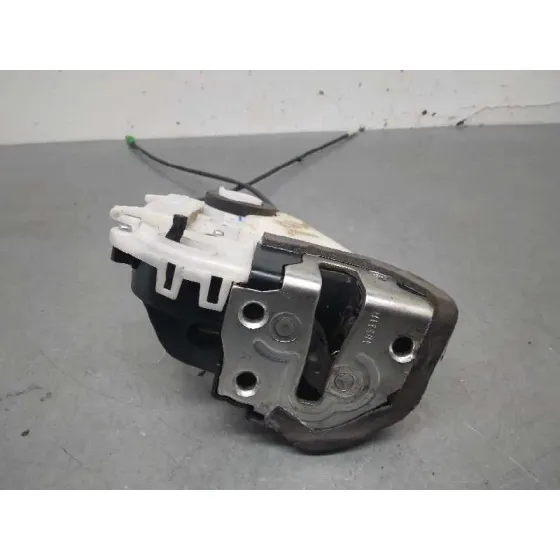Cerradura Puerta Trasera Derecha para Toyota Yaris