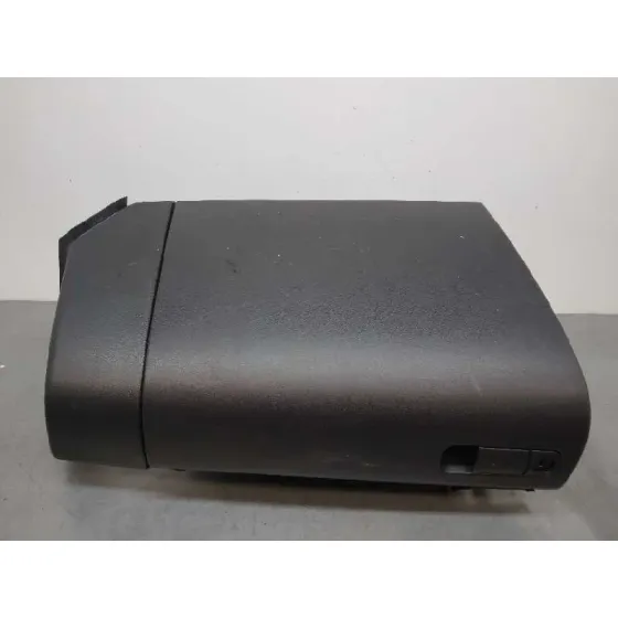 Guantera para Mazda 3 Berlina (Bk)