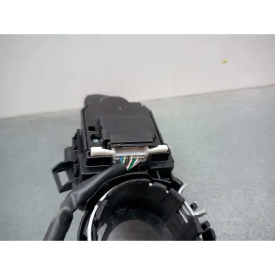 Mando Limpia para Toyota Corolla (E18)