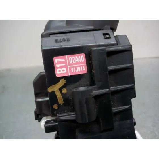 Mando Limpia para Toyota Corolla (E18)