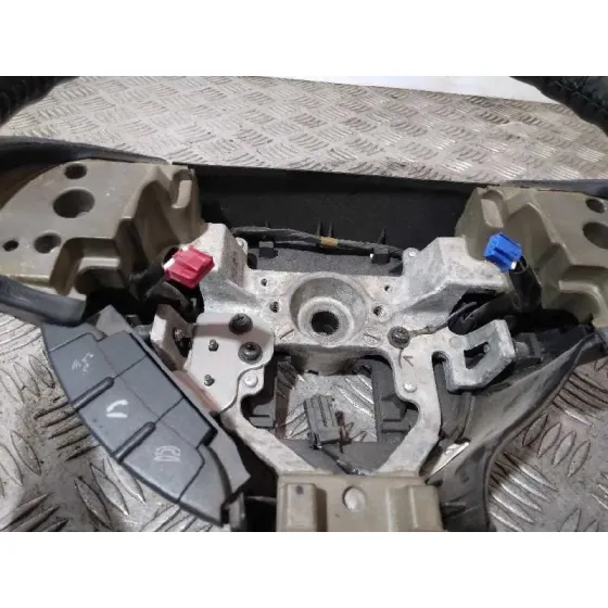 Volante para Mitsubishi Outlander (Cw0)