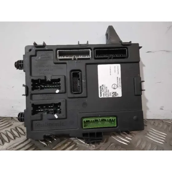 Caja Reles / Fusibles para Nissan Pulsar (C13)
