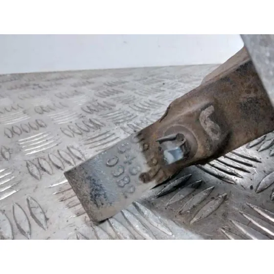 Mangueta Delantera Izquierda para Dodge Caliber