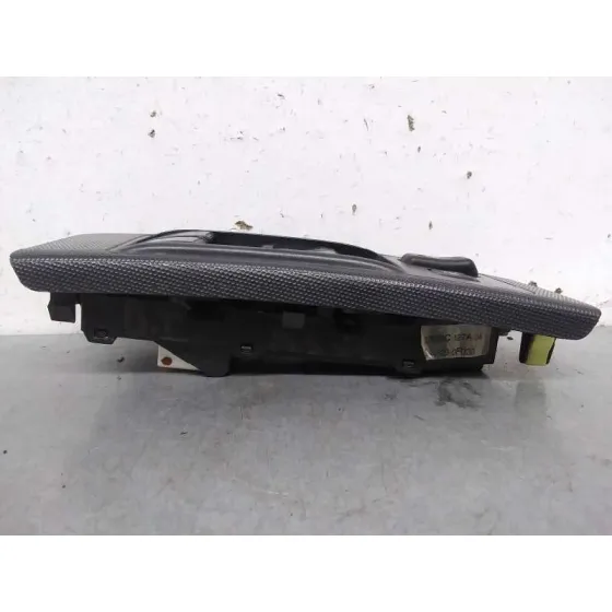 Mando Elevalunas Delantero Izquierdo para Toyota Corolla Verso (R1)