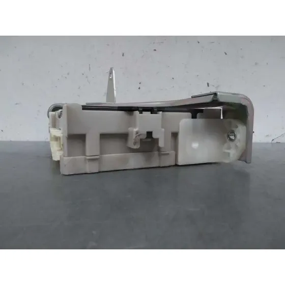 Caja Reles / Fusibles para Toyota Iq