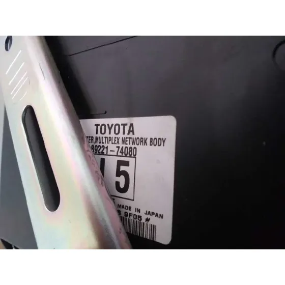 Caja Reles / Fusibles para Toyota Iq