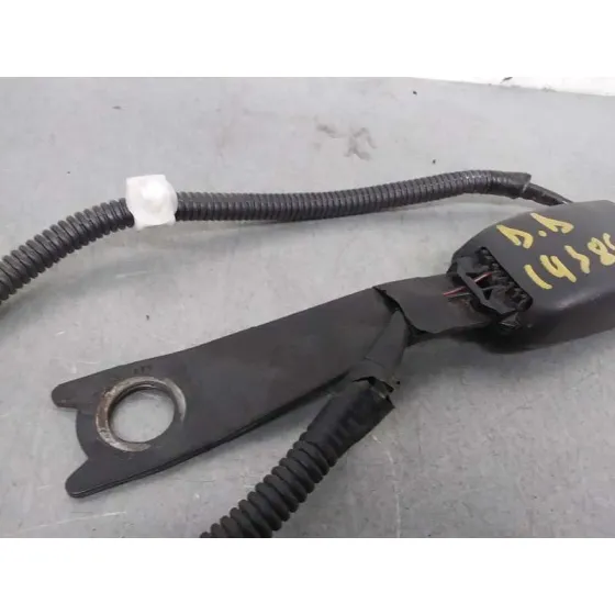 Enganche Cinturon para Toyota Corolla Verso (R1)