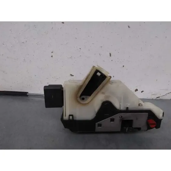 Cerradura Puerta Trasera Derecha para Citroën C4 Lim.