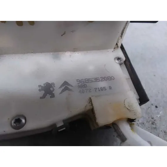 Cerradura Puerta Trasera Derecha para Citroën C4 Lim.