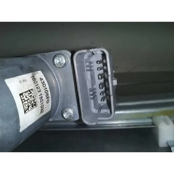 Elevalunas Delantero Derecho para Citroën C4 Lim.