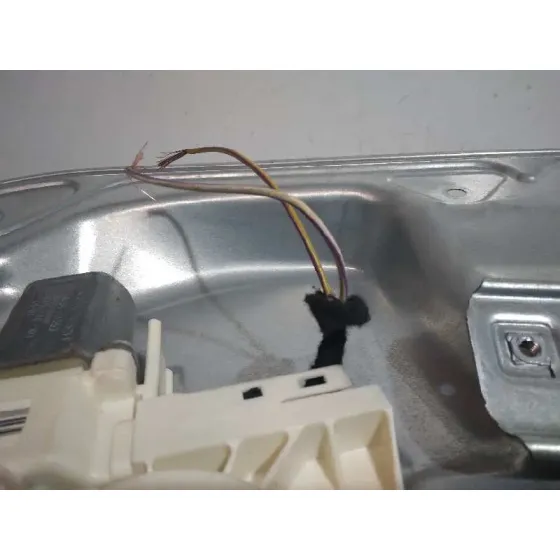 Elevalunas Delantero Derecho para Ford Focus Turnier (Cb4)