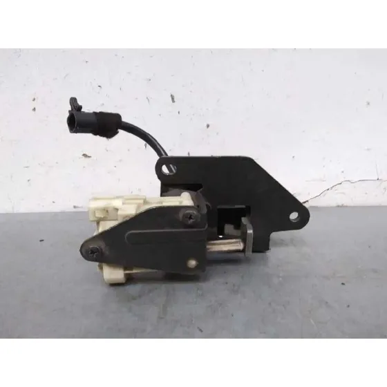 Cerradura Maletero / Porton para Alfa Romeo Gt (125)