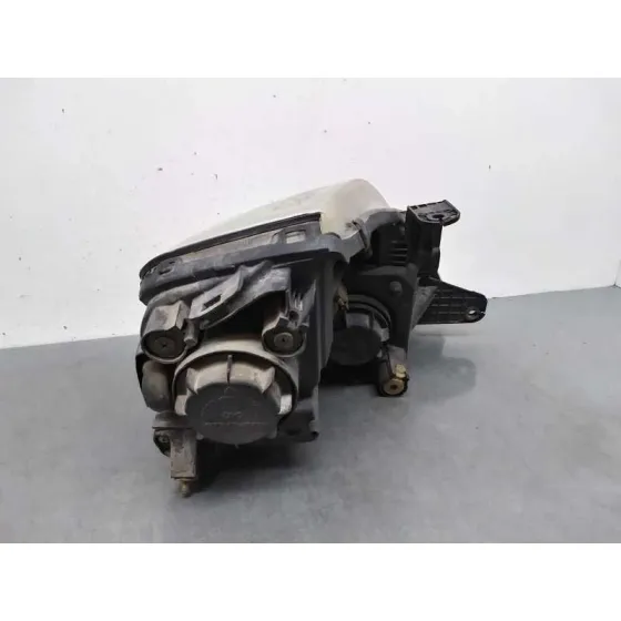Faro Izquierdo para Ssangyong Rexton