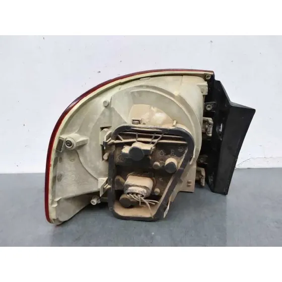 Piloto Trasero Derecho para Volkswagen Touareg (7La)