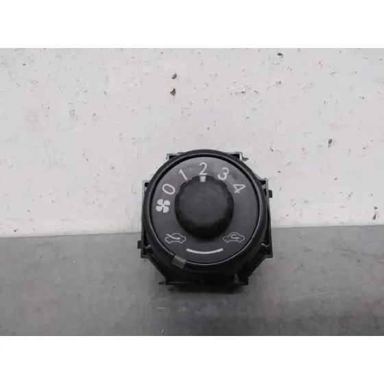 Mando Calefaccion / Aire Acondicionado para Toyota Iq