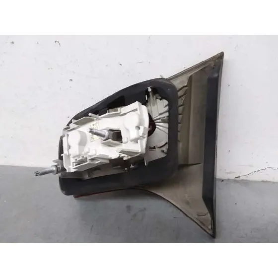 Piloto Trasero Izquierdo Interior para Audi A4 Avant (8E)