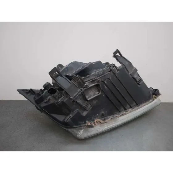 Faro Izquierdo para Ford Focus Berlina (Cap)
