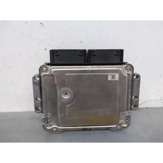 Centralita Motor Uce para Ford Focus Lim.