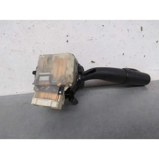 Mando Luces para Toyota Corolla Verso (R1)