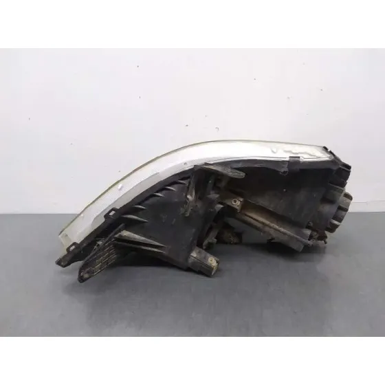 Faro Derecho para Ssangyong Rexton