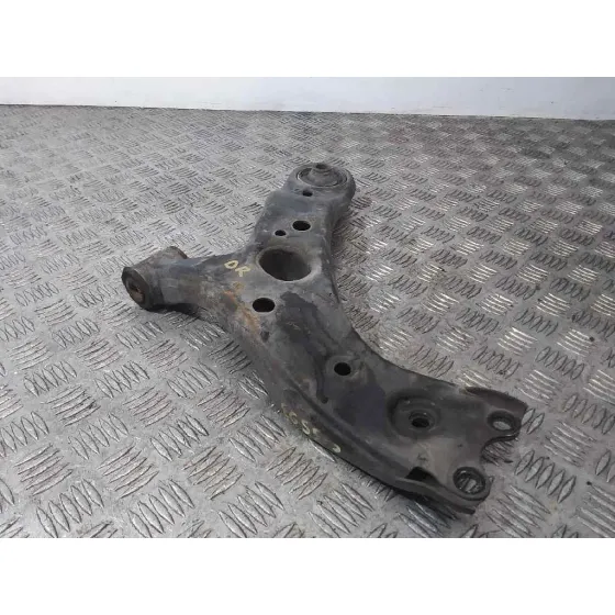 Brazo Suspension Inferior Delantero Derecho para Toyota Auris