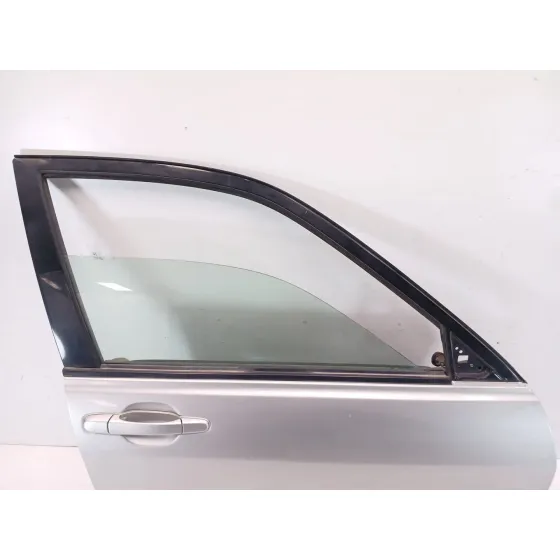 Puerta Delantera Derecha para Lexus Is200 (Gxe10)