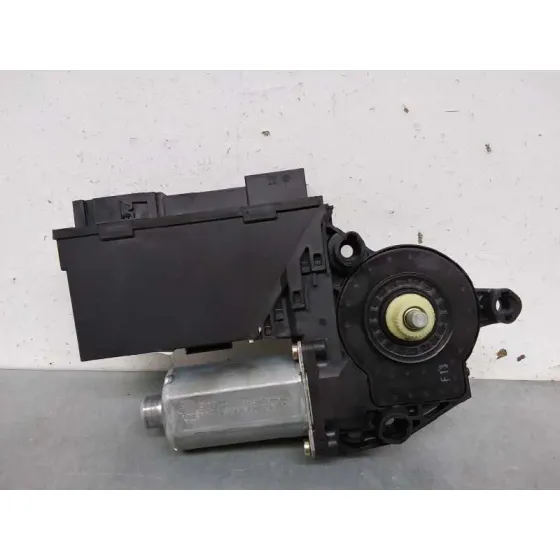 Motor Elevalunas Delantero Derecho para Volkswagen Touareg (7La)