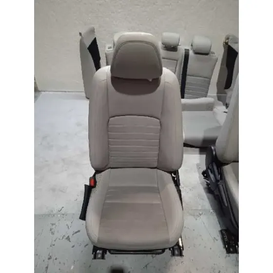 Juego Asientos Completo para Lexus Is