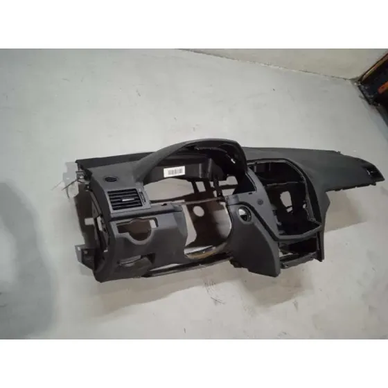Salpicadero para Mercedes-Benz Clase C (W204) Berlina