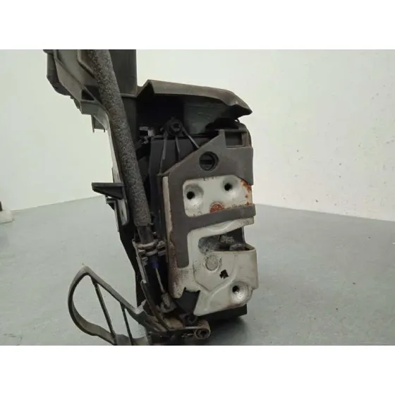 Cerradura Puerta Delantera Izquierda para Ford Focus Lim.