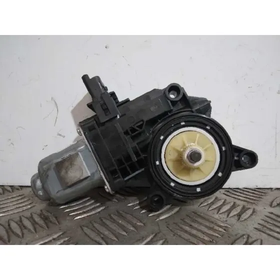 Motor Elevalunas Delantero Derecho para Hyundai I30 (Pd)