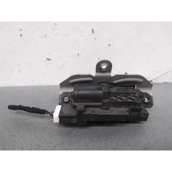 Cerradura Maletero / Porton para Ford Fiesta (Ce1)