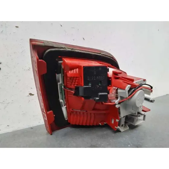 Piloto Trasero Derecho Interior para Audi A3 Sportback (8P)