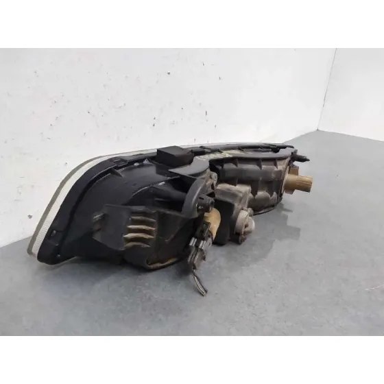 Faro Antiniebla Derecho para Ssangyong Rexton