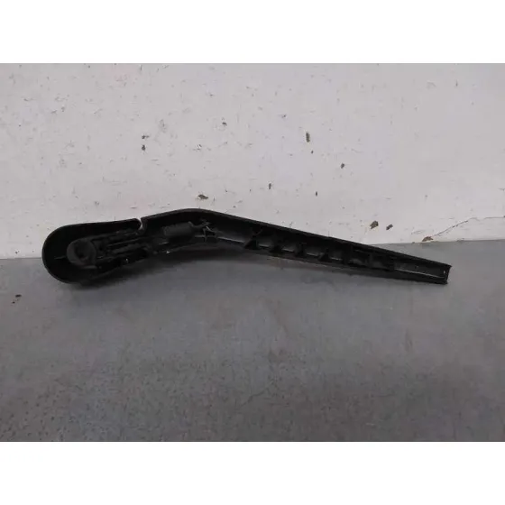 Brazo Limpia Trasero para Volvo V40
