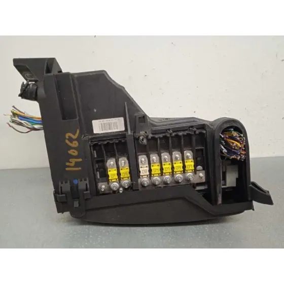 Caja Reles / Fusibles para Ford Mondeo Ber. (Ca2)