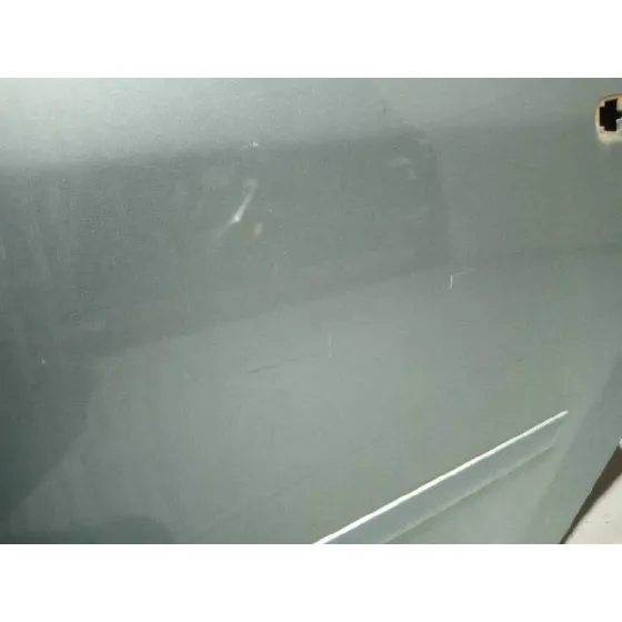 Puerta Trasera Izquierda para Ford Focus Berlina (Cap)