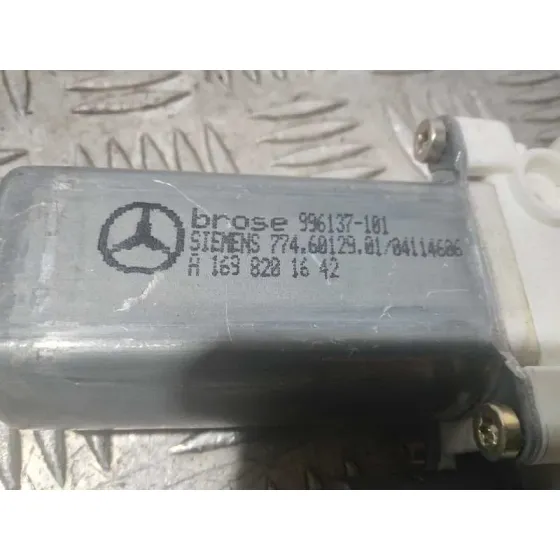 Motor Elevalunas Delantero Derecho para Mercedes-Benz Clase A (W169)