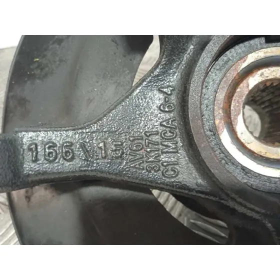 Mangueta Delantera Izquierda para Ford Focus Lim.