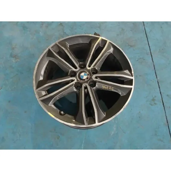 Llanta para Bmw Serie 1 Lim. (F40)