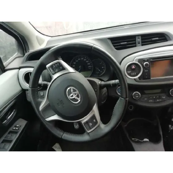 Salpicadero para Toyota Yaris