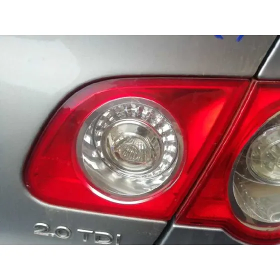 Piloto Trasero Derecho Interior para Volkswagen Passat Berlina (3C2)